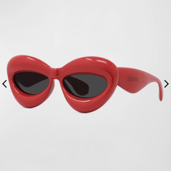 Loewe Red Heart-Shaped Sunglasses - Picture 1 of 5